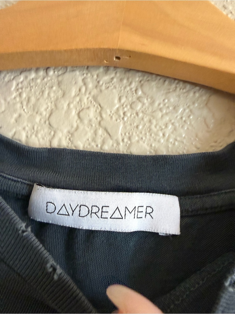Daydreamer Def Leppard 1987 Tour Graphic Tee - Black with Yellow Leopard - Picture 3 of 5